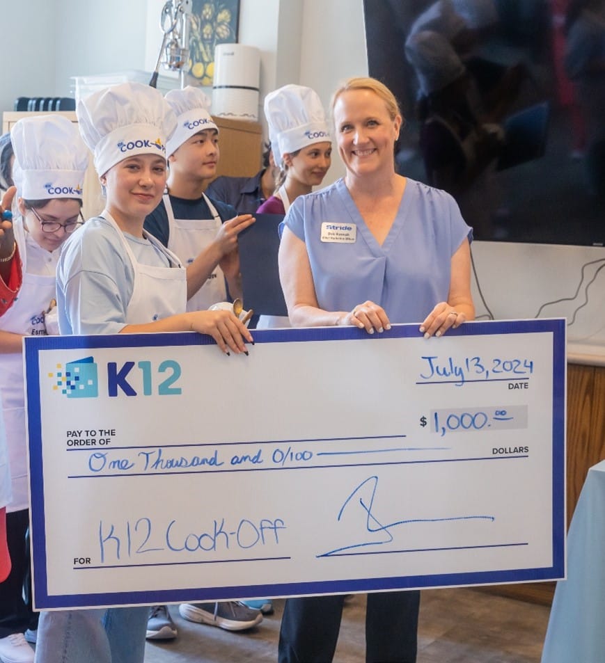 Nadia receiving the award